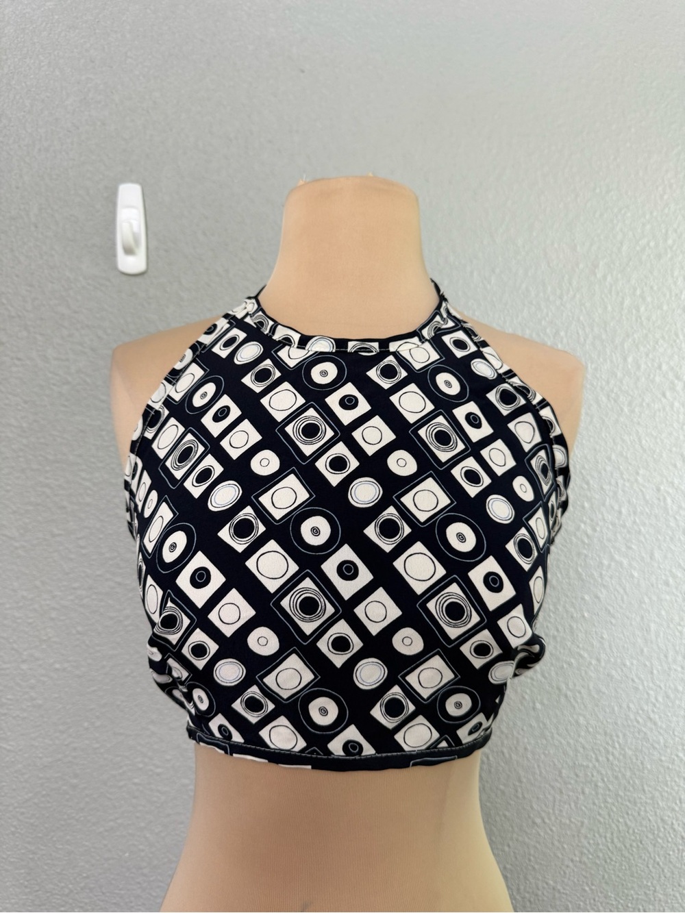 Vintage Y2K Paris Blues Black & White Geometric Halter Crop Top Size Medium
